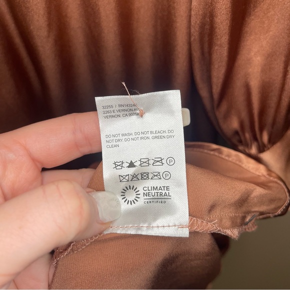 Reformation Nicola silk dress in Praline NWT - Picture 12 of 12